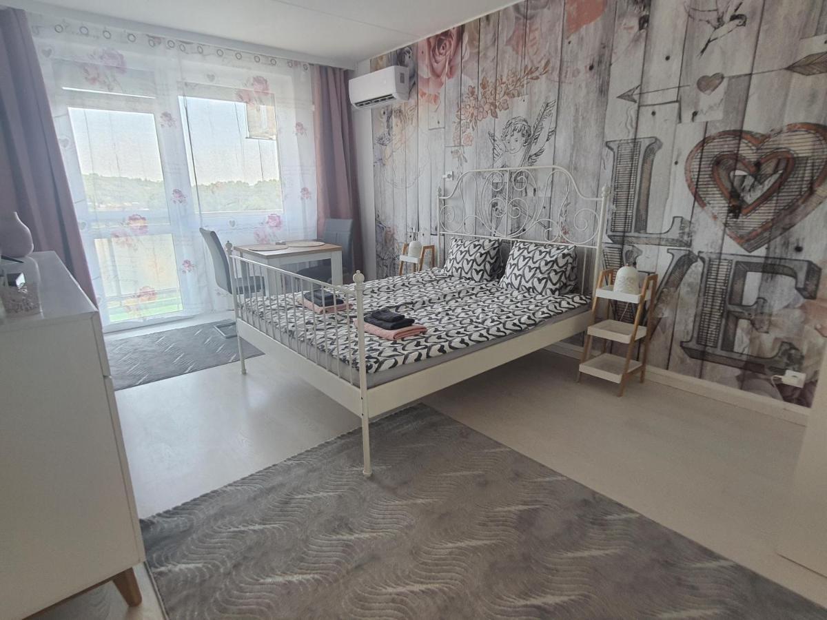 Hegyalja Apartman Miskolc Exterior photo