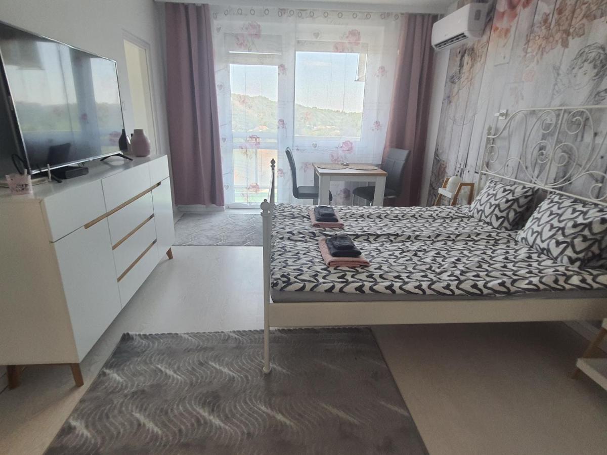 Hegyalja Apartman Miskolc Exterior photo